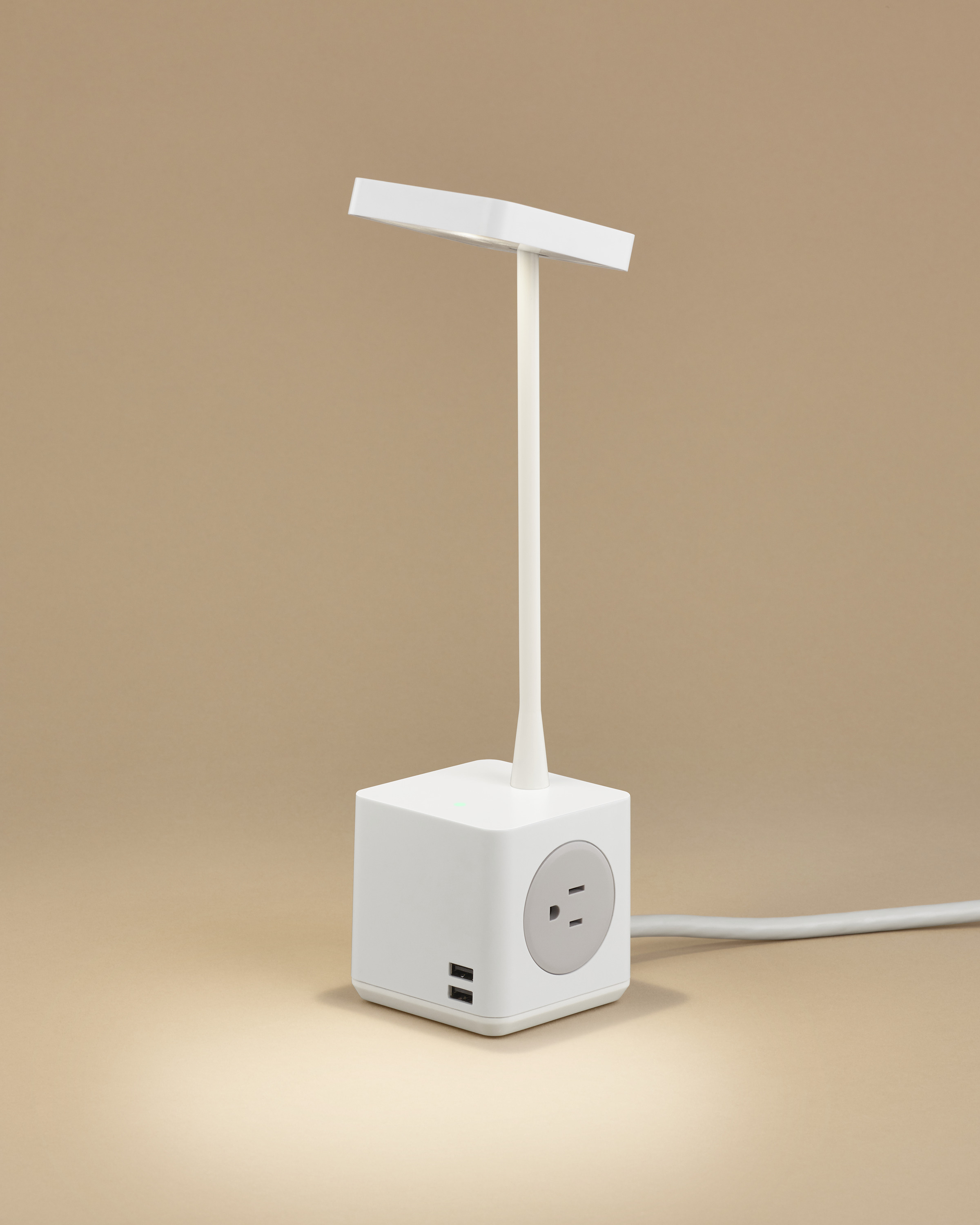 开云（中国） - 灯饰|台灯|办公家具|设计师家具|库伯特台灯